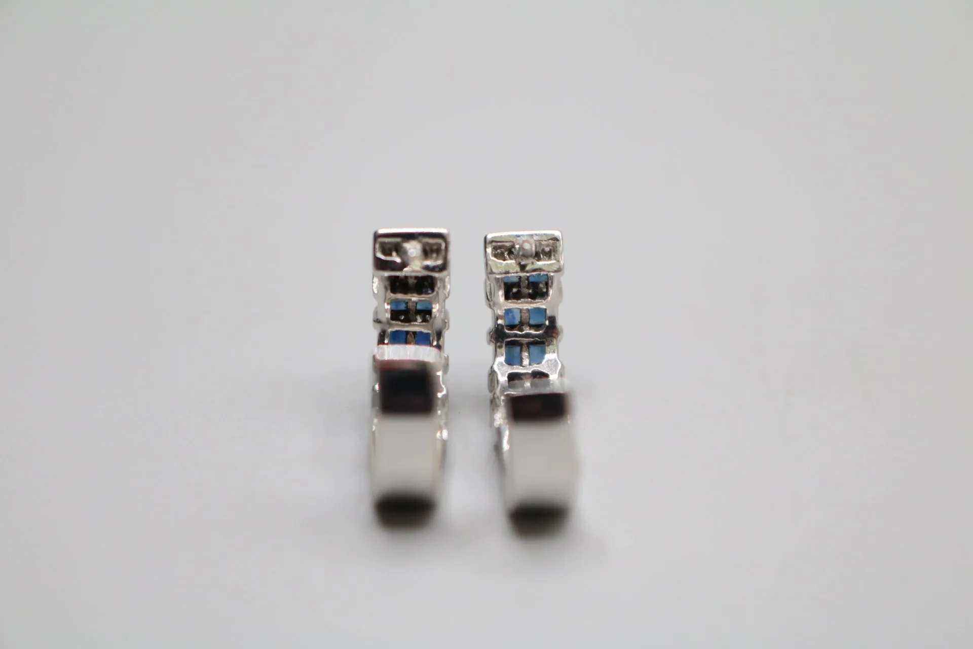 14K White Gold Diamond and Sapphire Earrings (Sapphire 0.40 CTW) (Diamond 0.40 CTW)