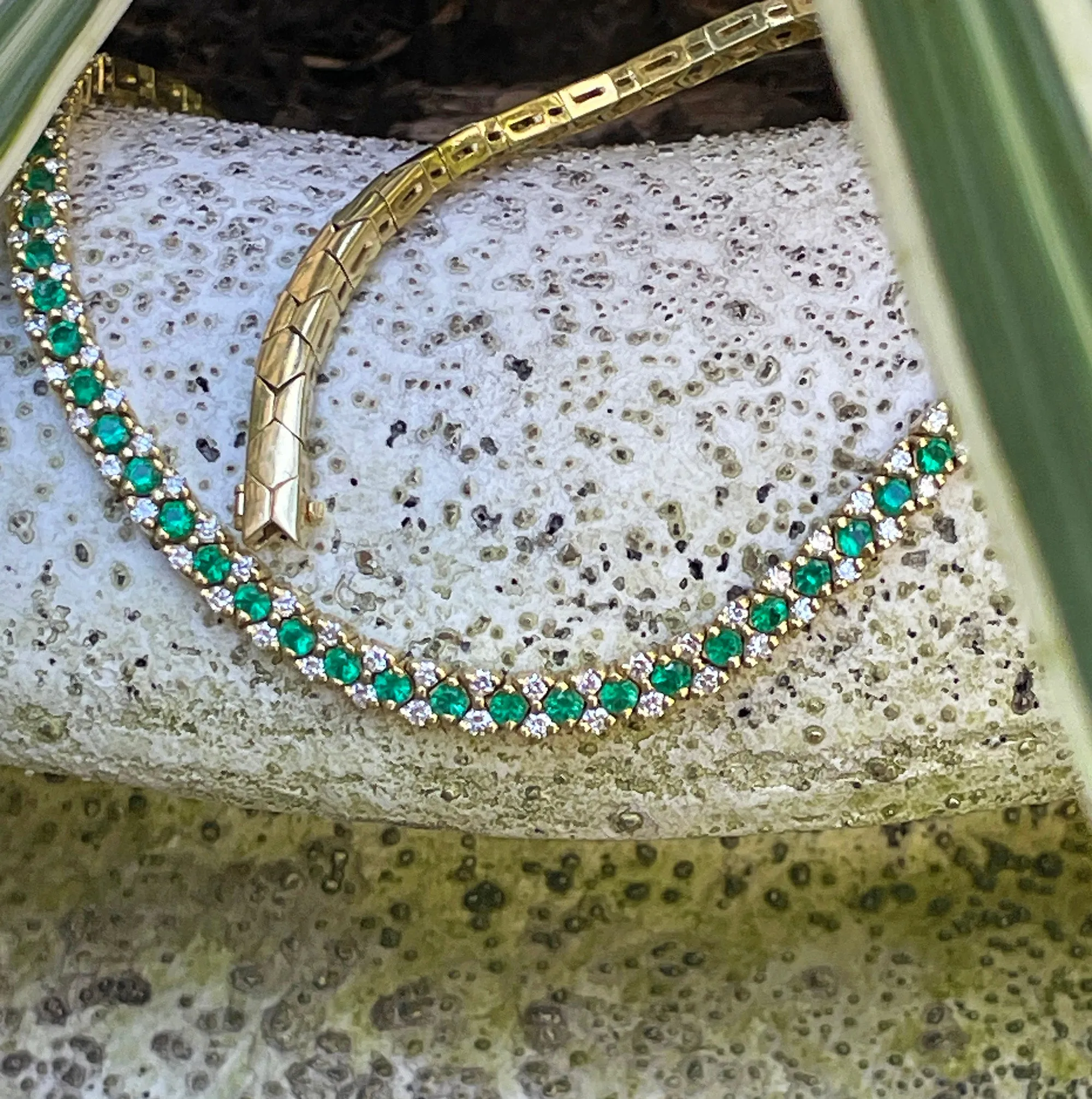 18K Gold Estate Vintage 4.43ctw Natural Emerald & Diamond Collar Necklace