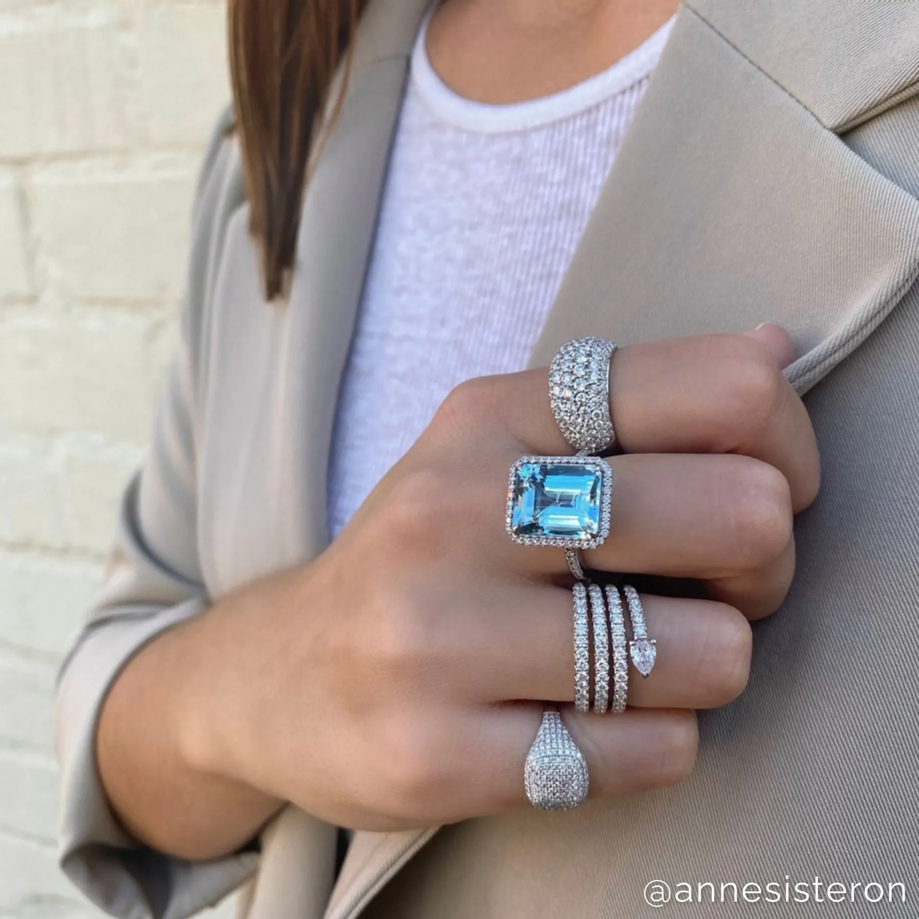 18KT White Gold Aquamarine Diamond Cocktail Ring