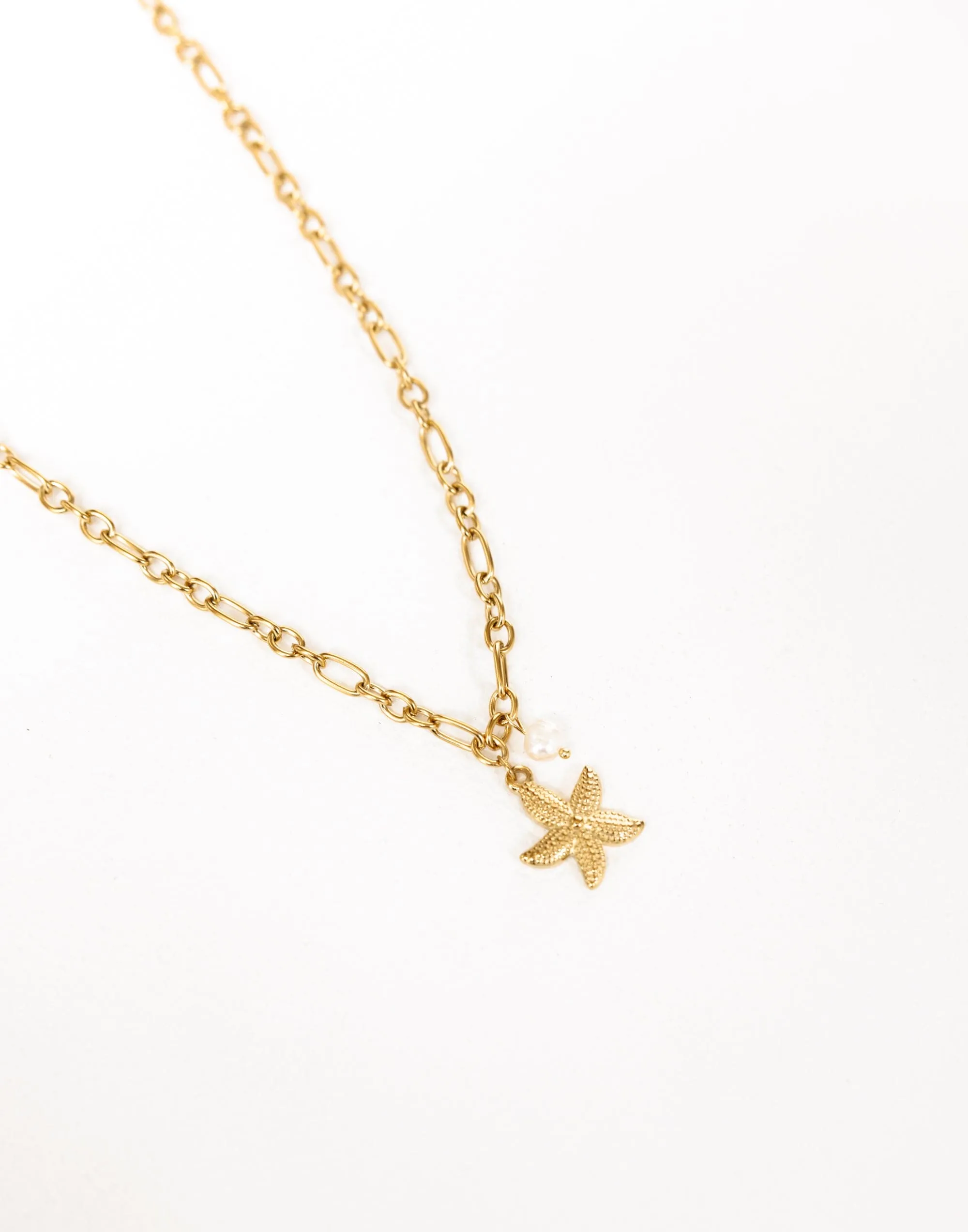 Coralia Necklace (Gold)