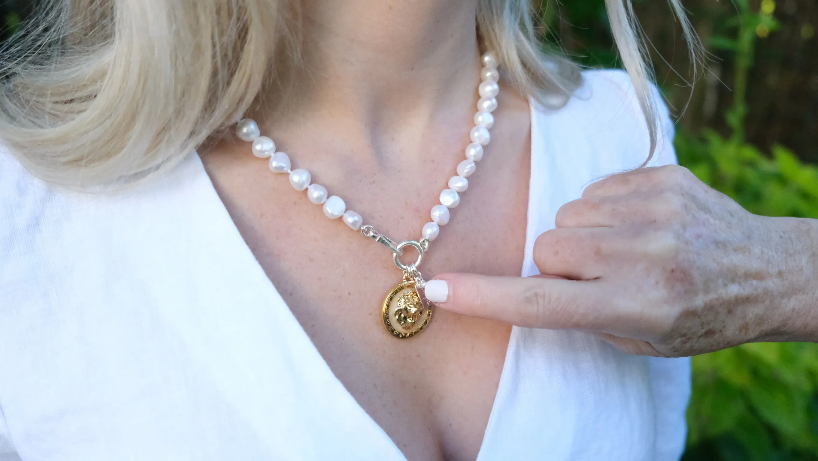 Kelsey Pearl Necklace | Freshwater Baroque Pearls & Lion's Head Pendant | By Pearly Girls