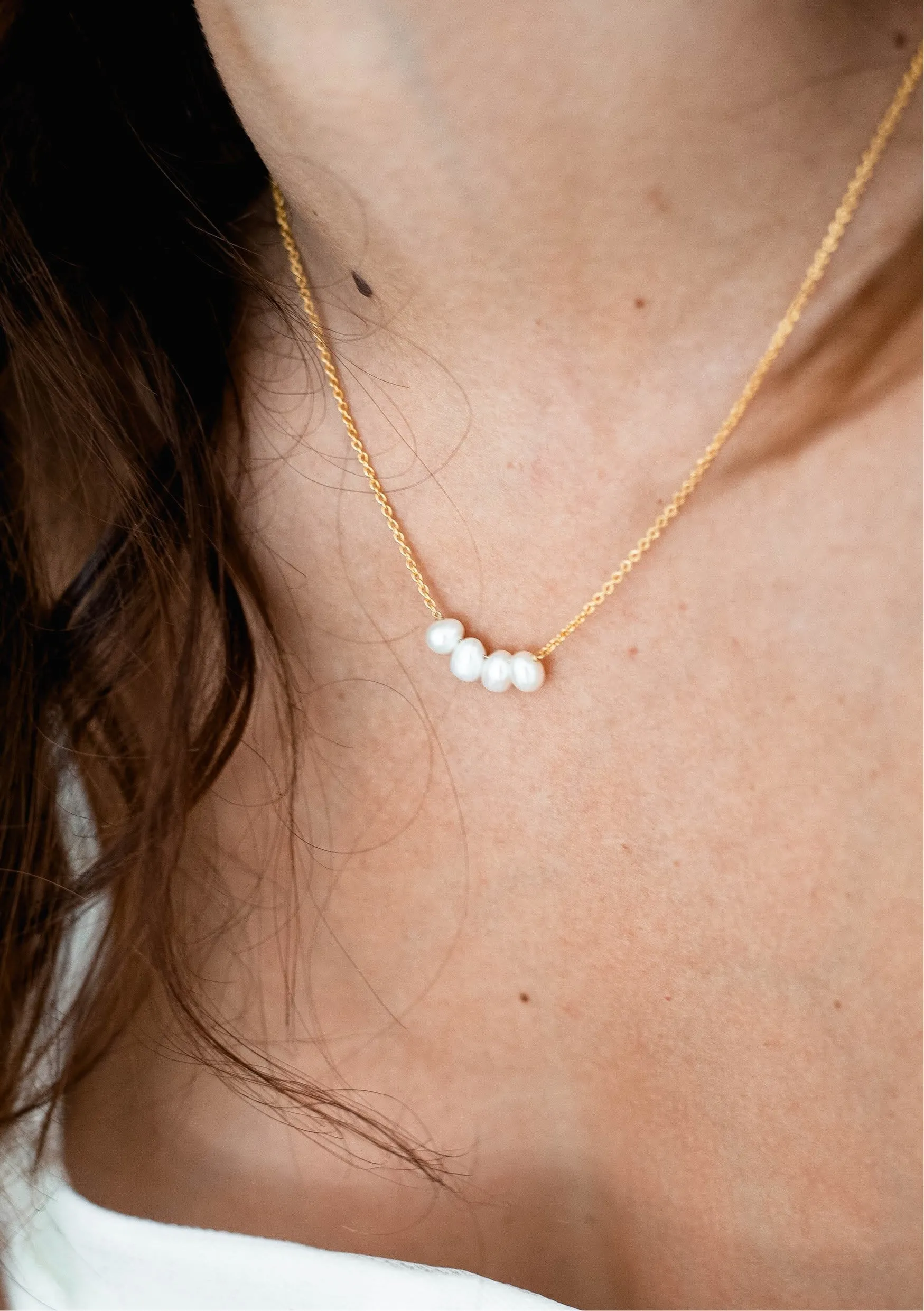 Lola Knight - Poppy - Pearl Necklace - Gold