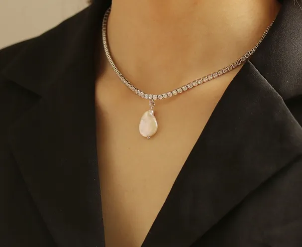 Opalescent Pedant Necklace