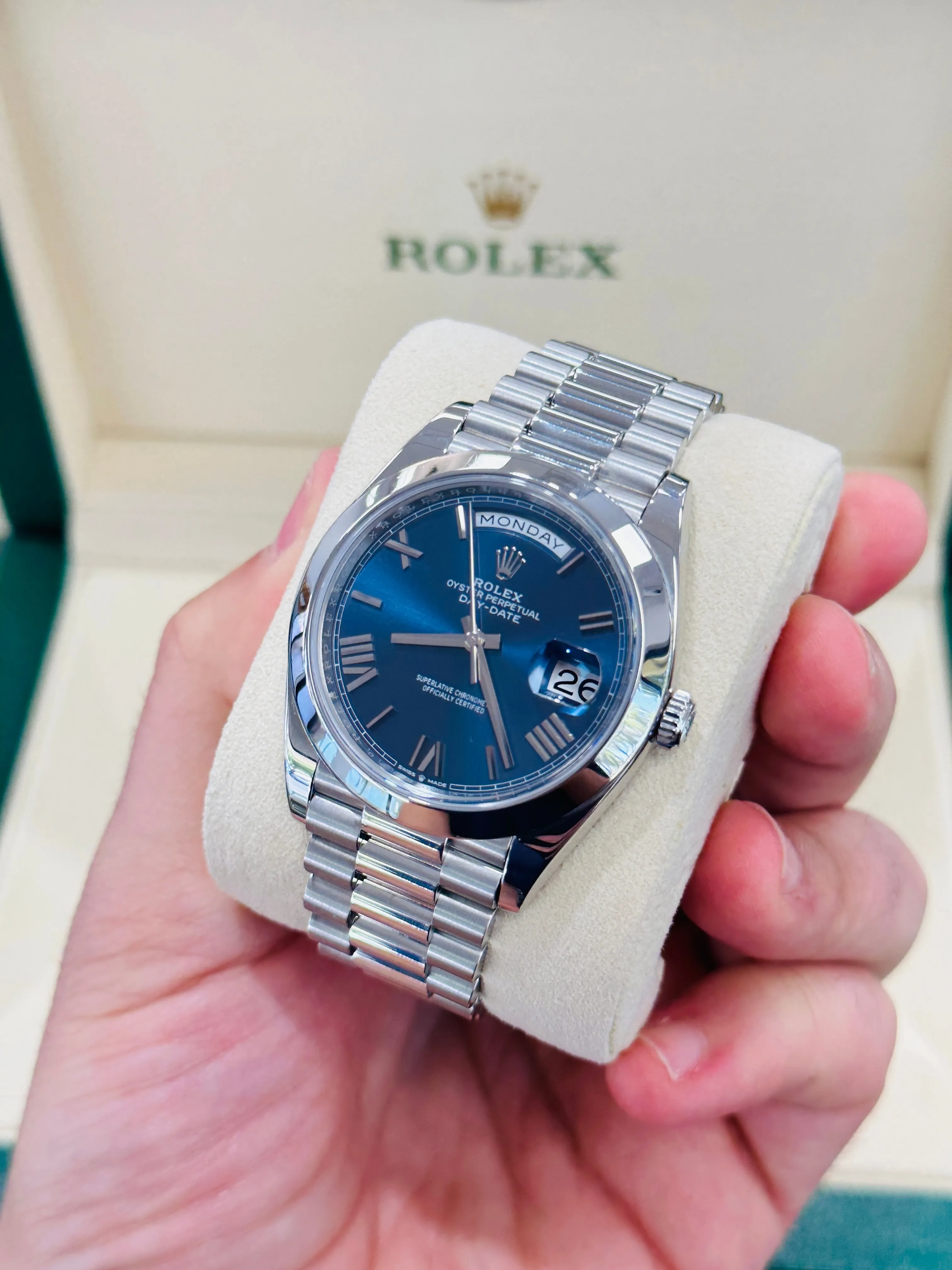 Rolex Day-Date 40 228206 Platinum Blue Roman PreOwned