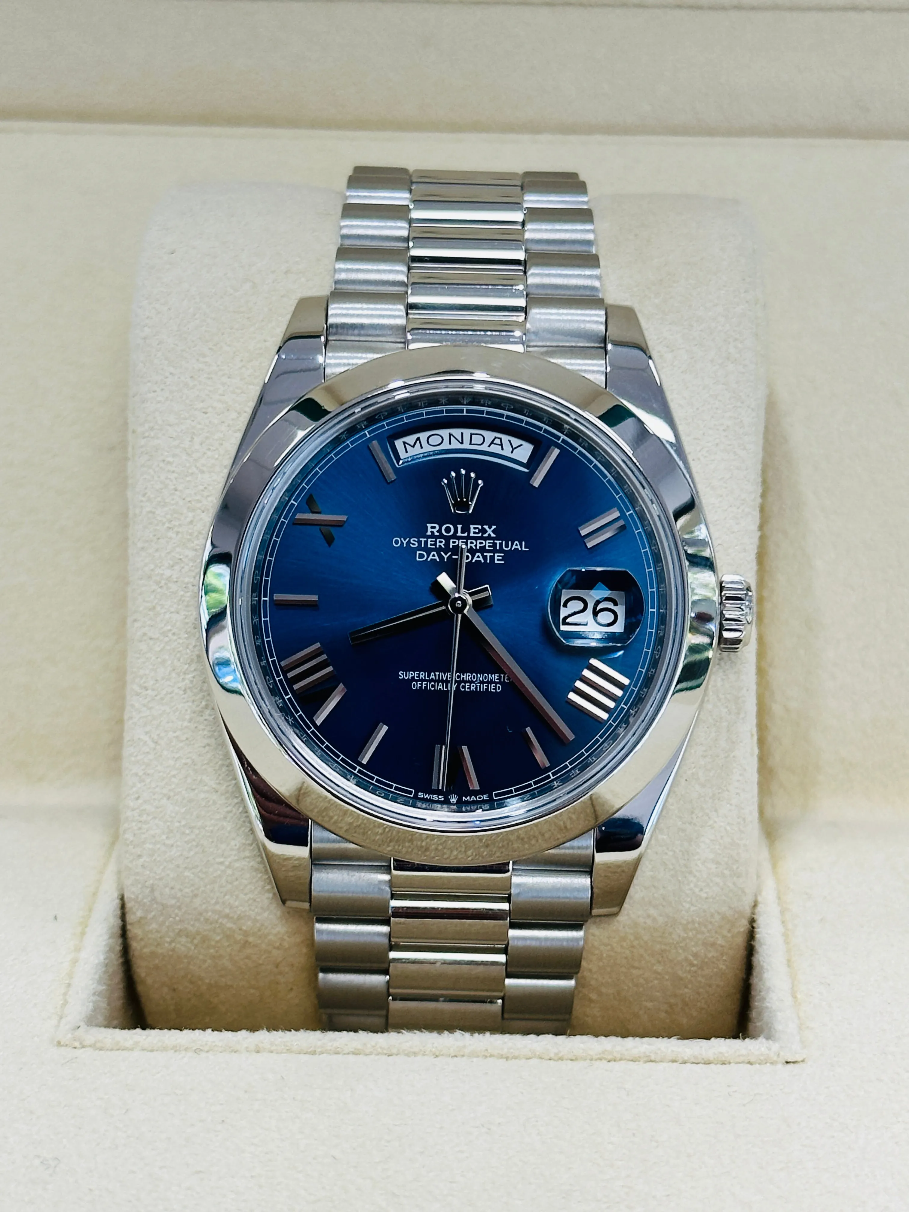 Rolex Day-Date 40 228206 Platinum Blue Roman PreOwned