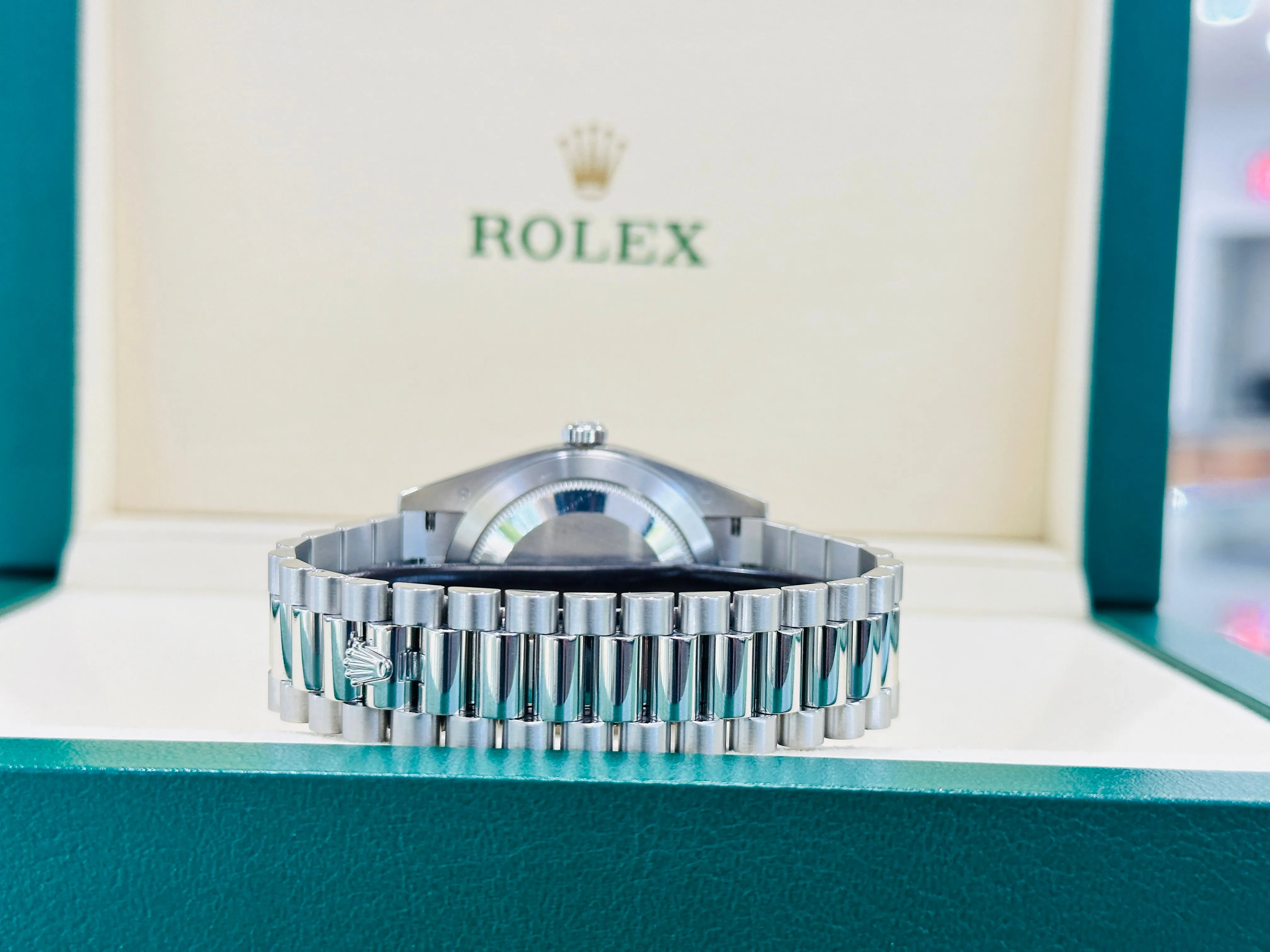 Rolex Day-Date 40 228206 Platinum Blue Roman PreOwned