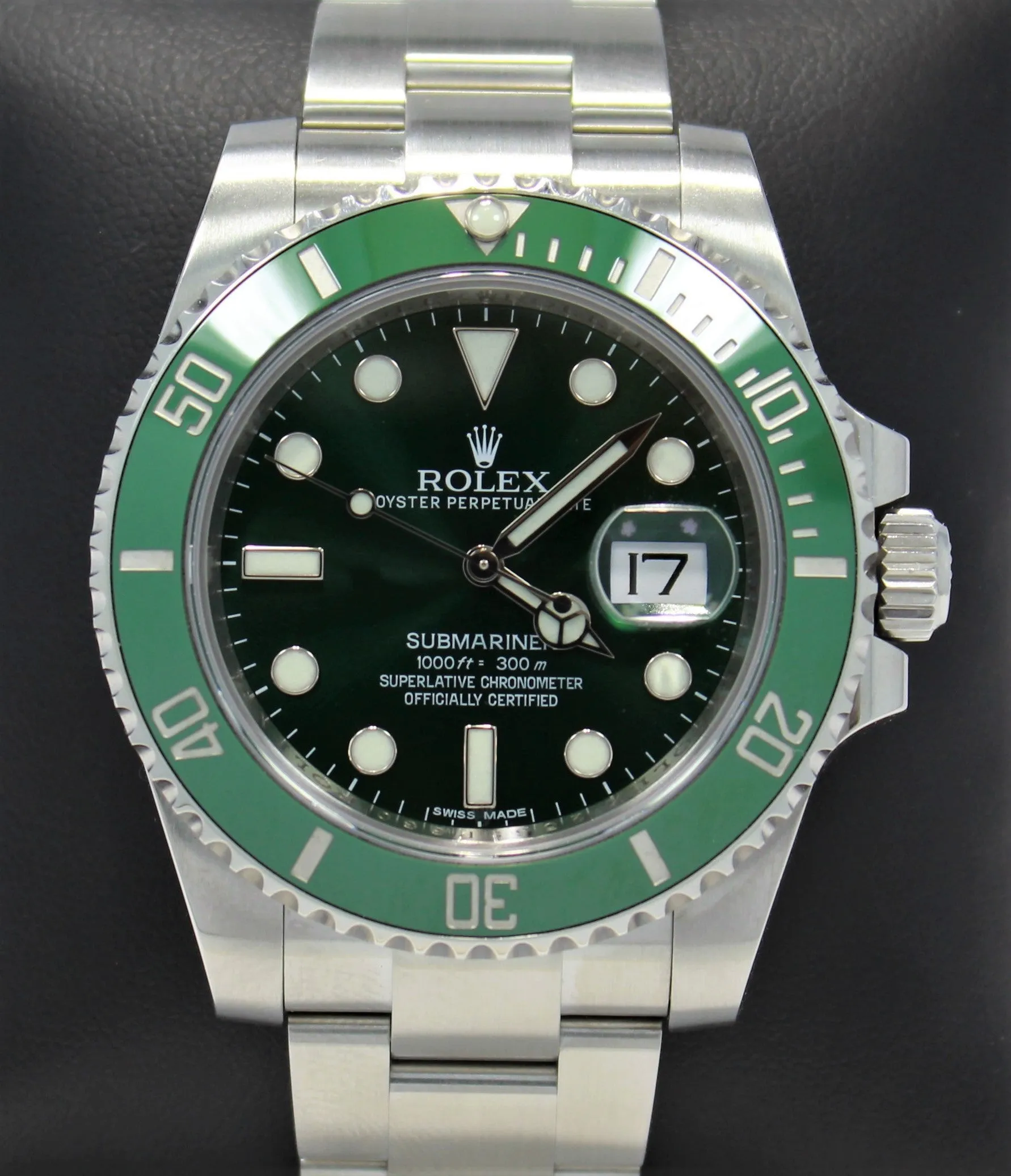 Rolex Oyster Perpetual Submariner HULK 116610LV BOX/PAPERS