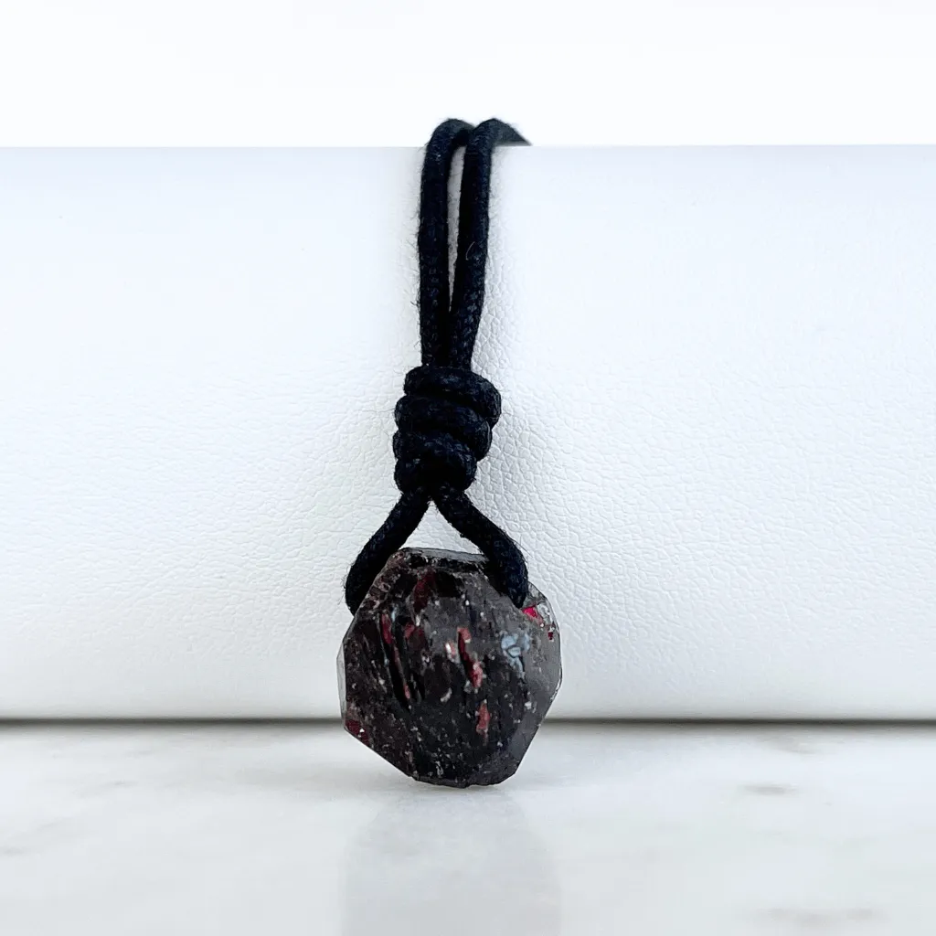 Round Raw Garnet OOAK Gemstone Pendant - Luck Strings