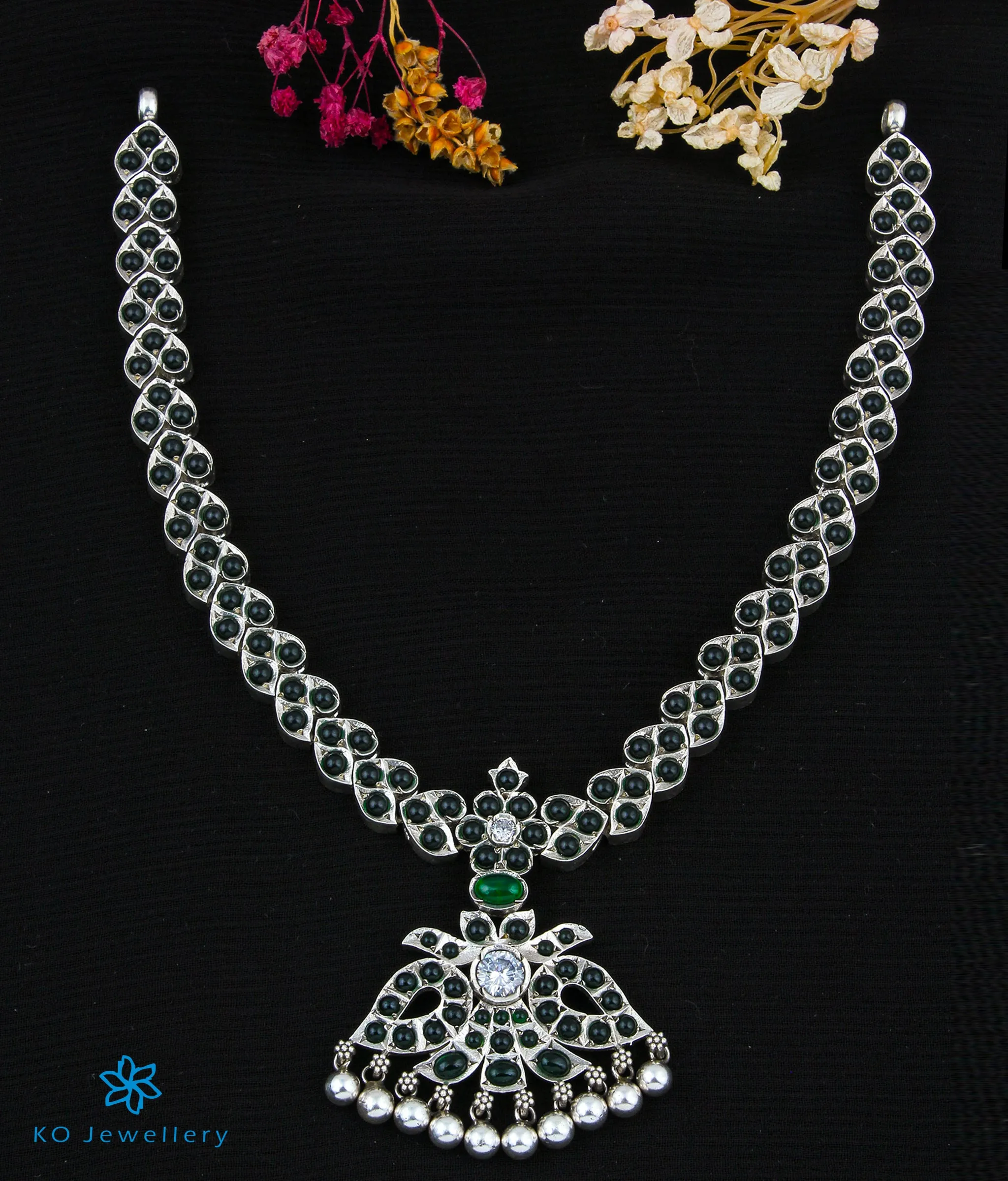 The Anulasya Silver Addige Necklace (Green)