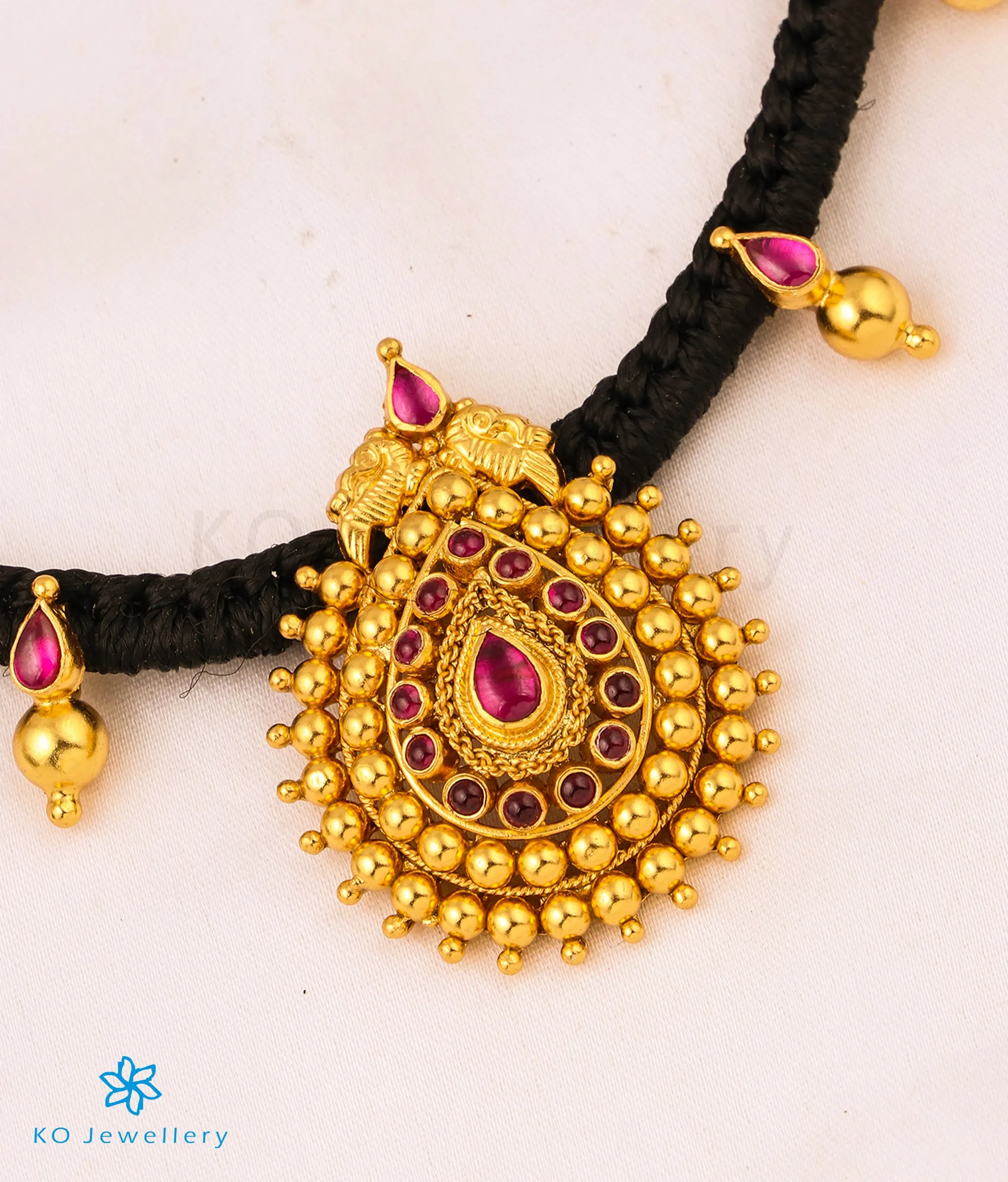 The Aradhana Silver Thread Necklace (Black)