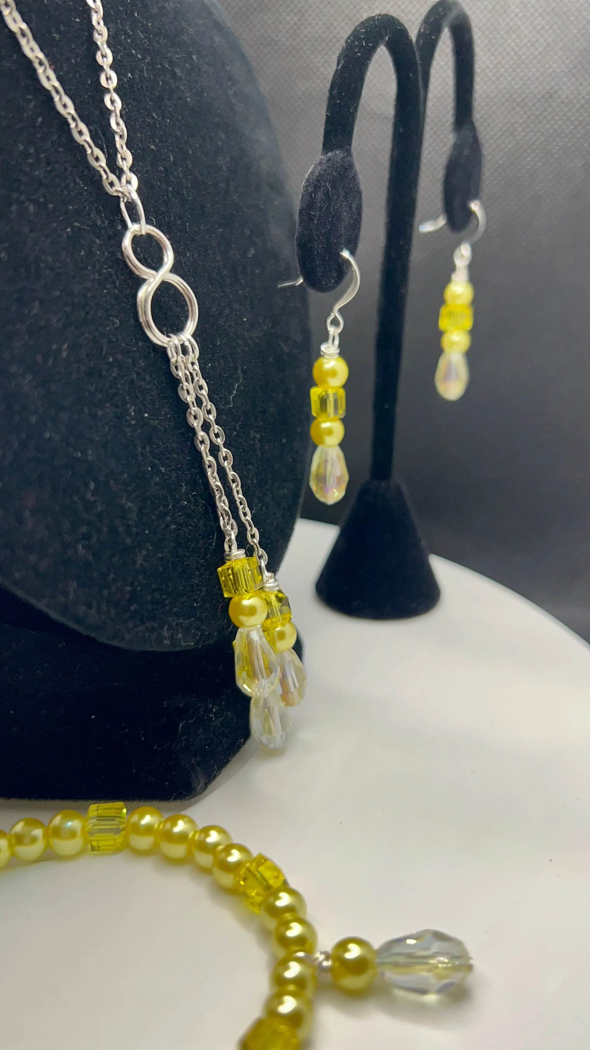 Yellow Teardrop Crystal, Cubed Crystal and Yellow Pearl Necklace 25-27in, Bracelet 6 1_2-8 and Earrings